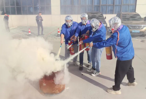 四基地联合消防演练 筑牢清静生产防地