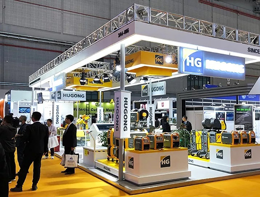 进博会首日人生就是博官网意大利CEA展位杰出出现