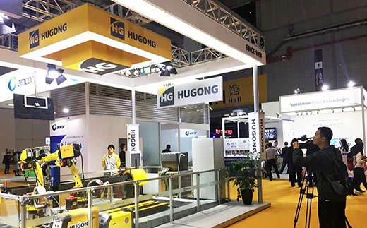 安徽芜湖卫视拍摄人生就是博官网意大利CEA展位