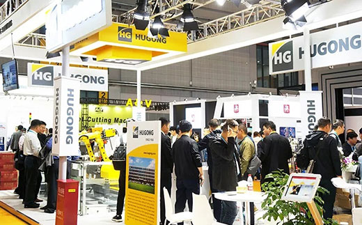 第二届进博会人生就是博官网意大利CEA展位智能焊接与切割云平台受到极大关注